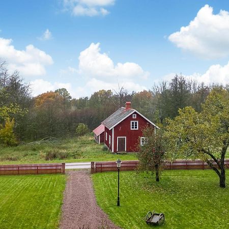 Awesome Home In Oedeshoeg With Wifi Экстерьер фото