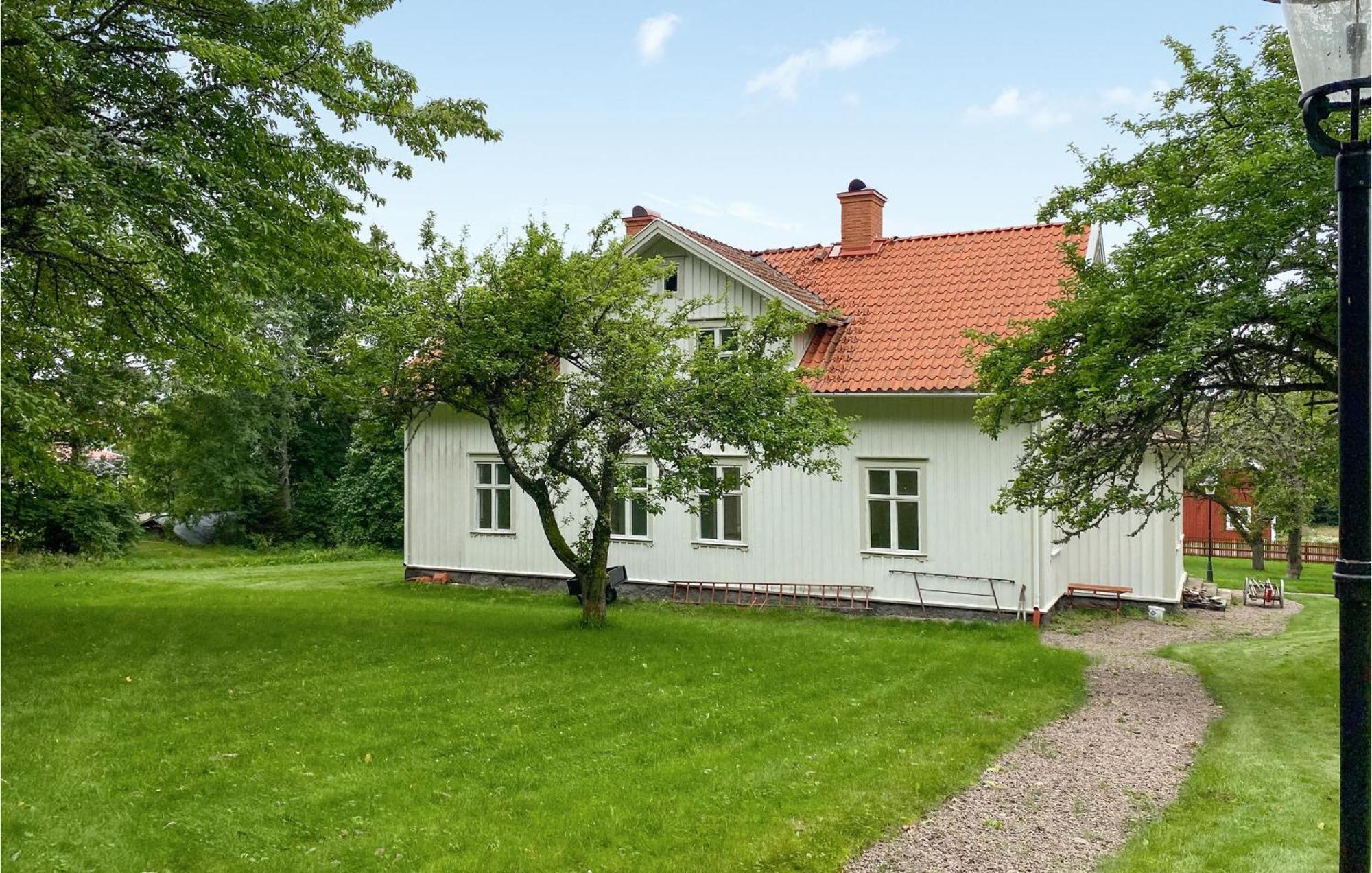 Awesome Home In Oedeshoeg With Wifi Экстерьер фото
