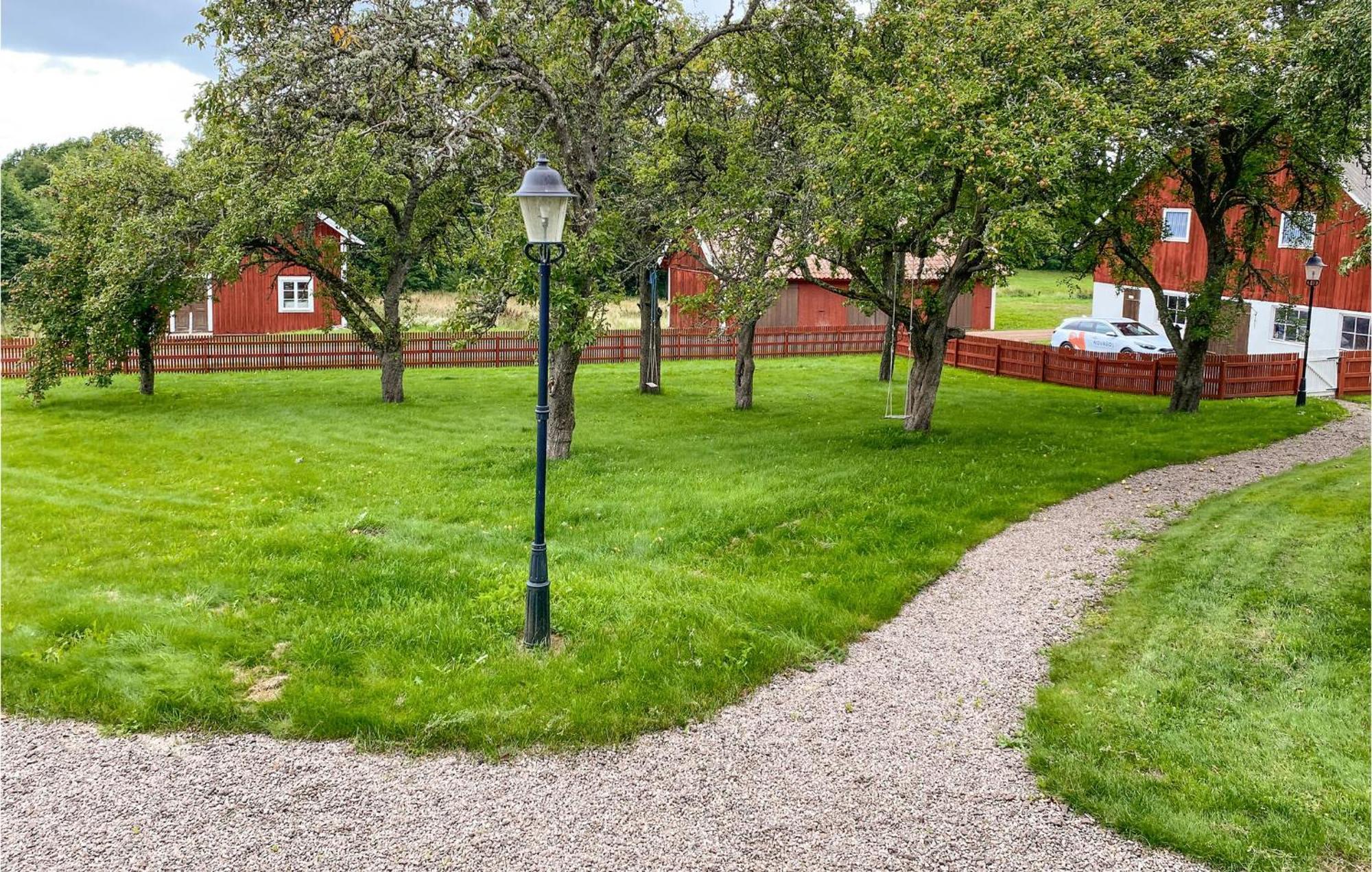 Awesome Home In Oedeshoeg With Wifi Экстерьер фото